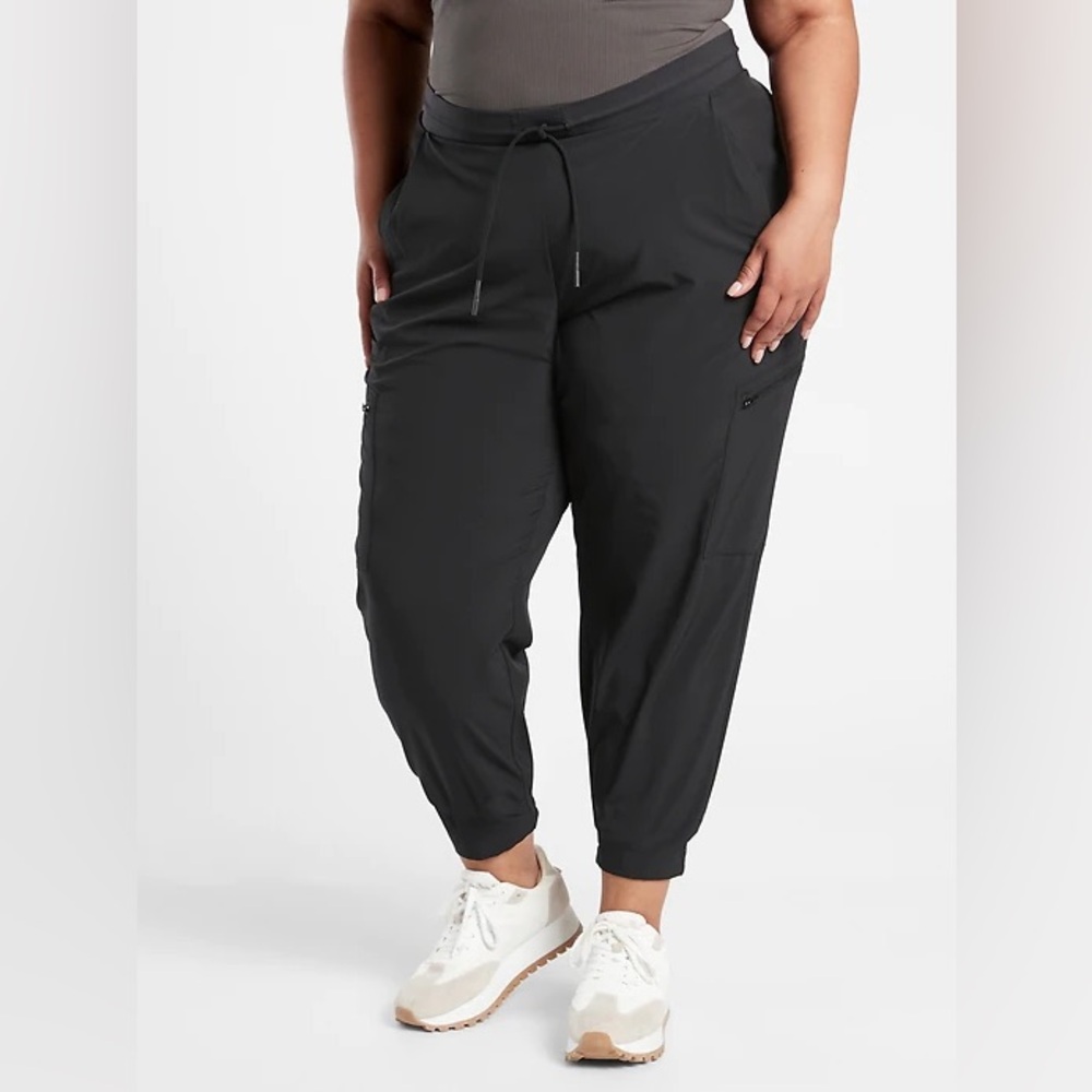 Athleta Go Far Travel Pant